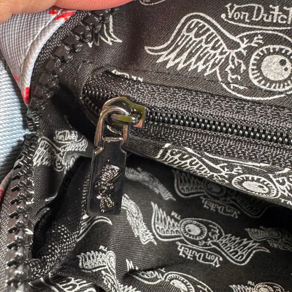 Von Dutch Crossbody Bag Vintage Y2K Graphic‎ Grey OS VDCB-004 New With Tags Rare